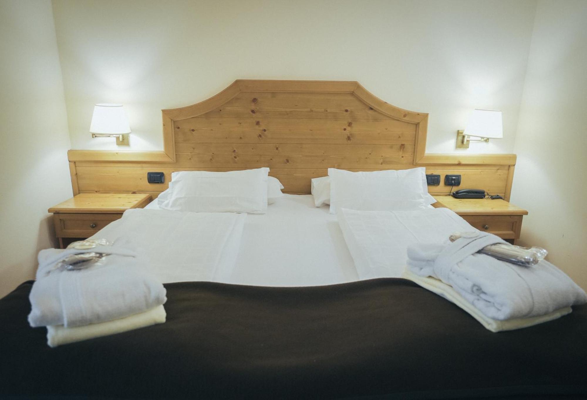 Hotel Al Parco Моена Екстер'єр фото