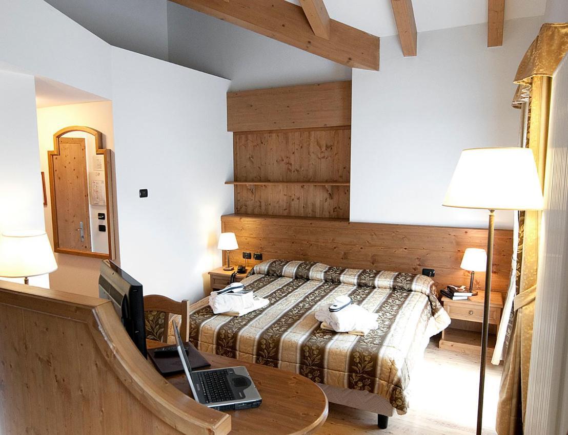 Hotel Al Parco Моена Екстер'єр фото